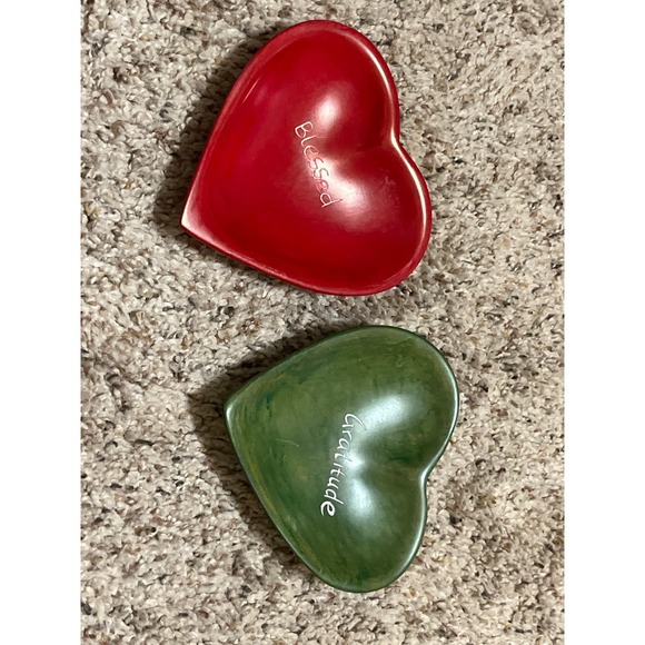 Set of 2 Soap Stone Valentine Heart Inspiration Trinket Dishes Red Green Blessed - Picture 2 of 4